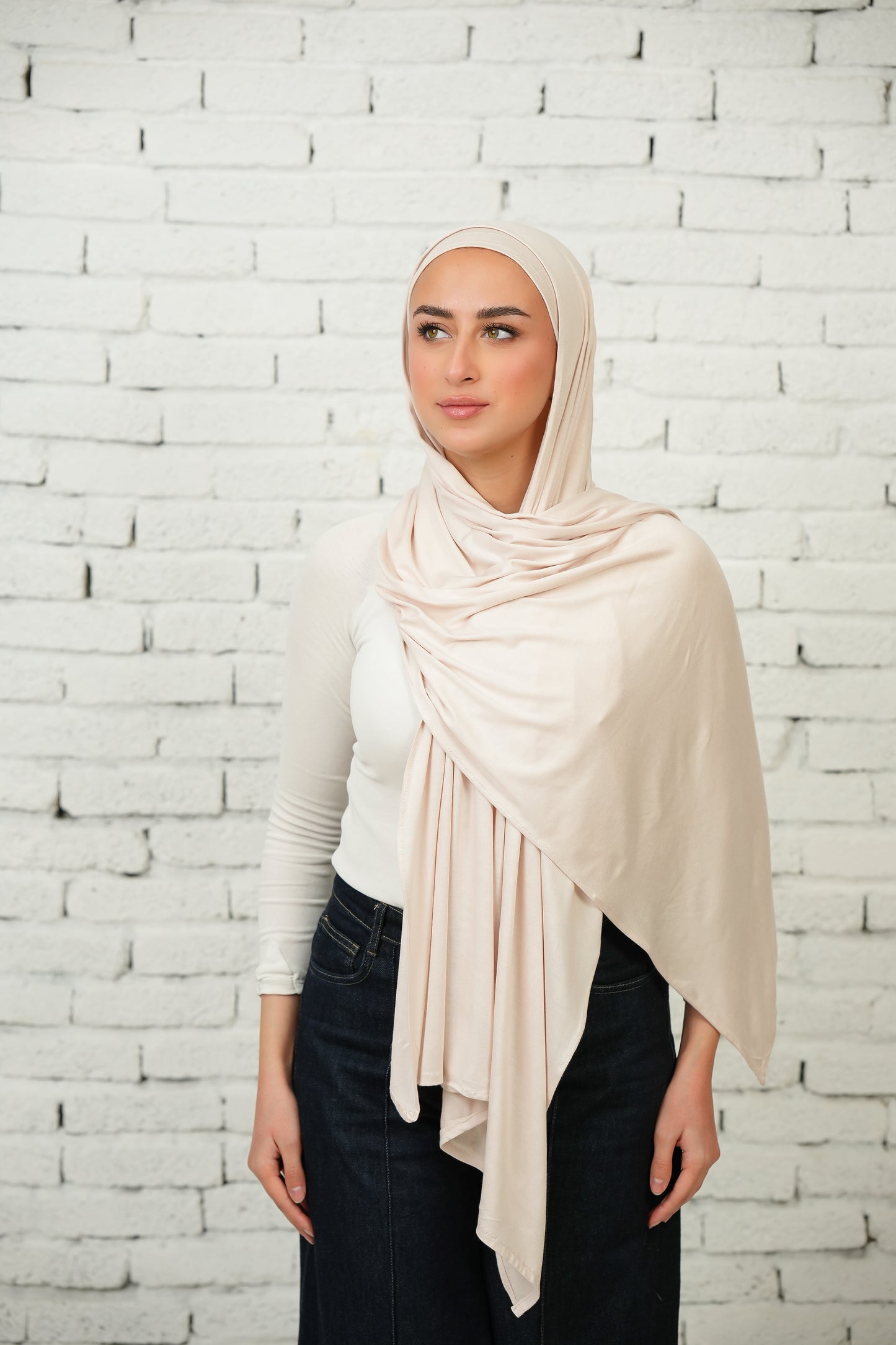 Liora In Cream Latte